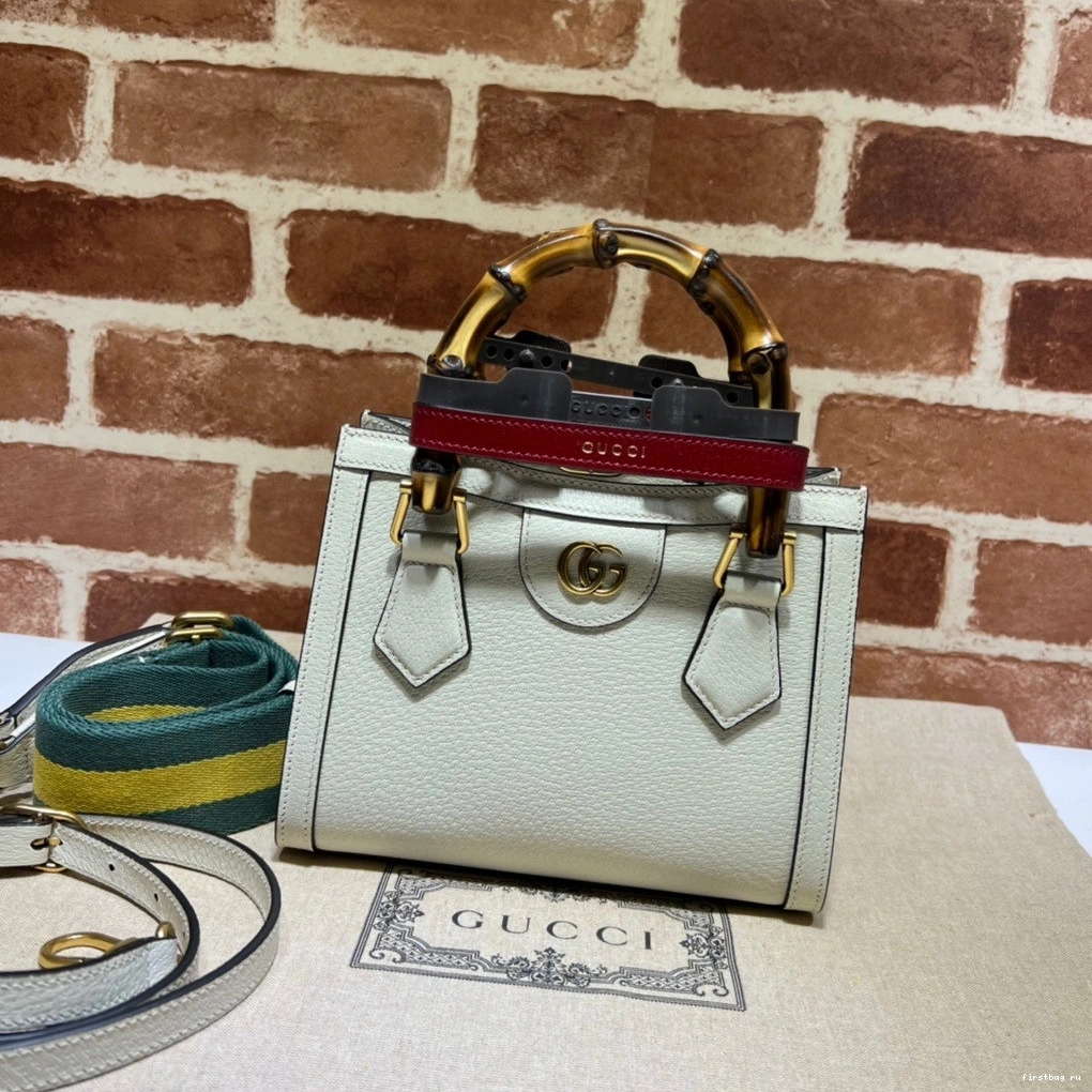 First bag ru mini Gucci bag tote Diana 0817